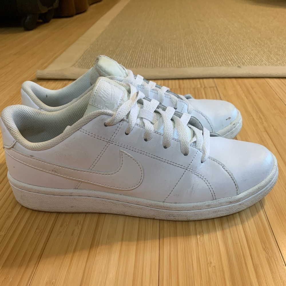 Womens white Nike sneakers